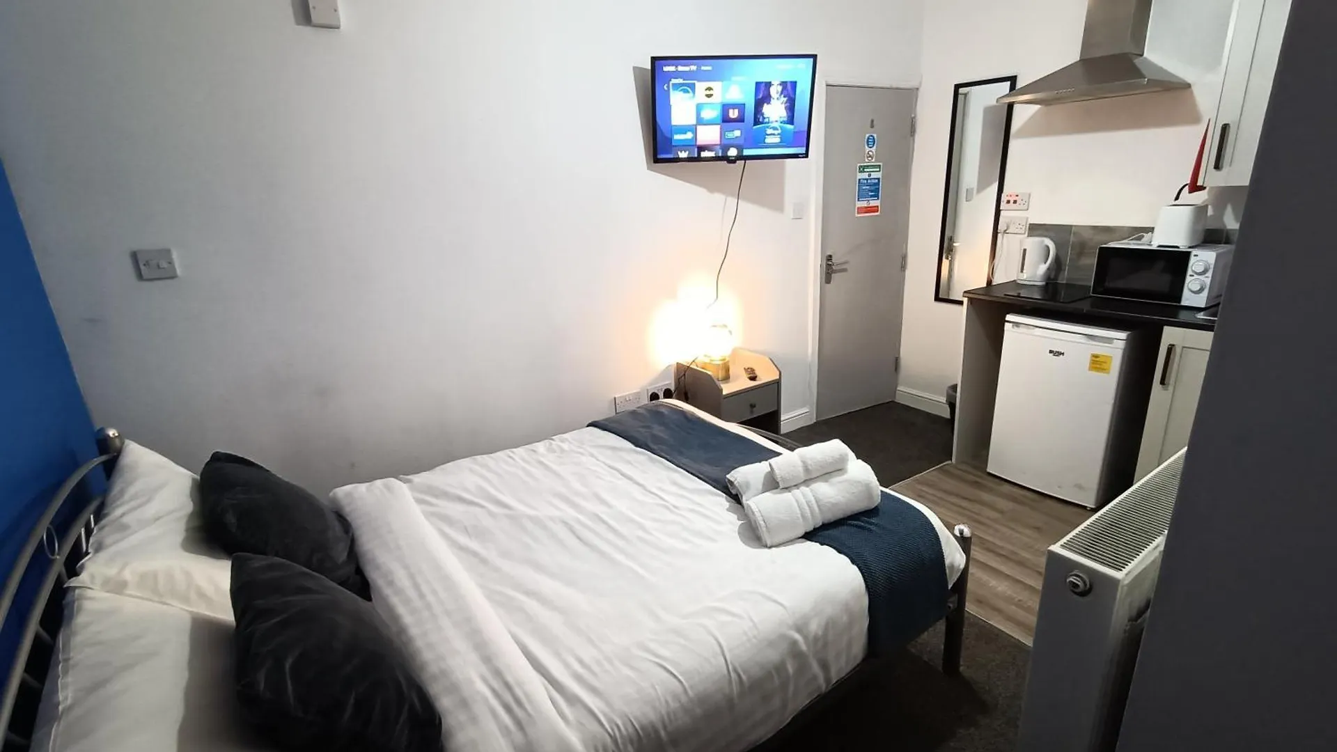 Comforatable Modern Studios Nottingham