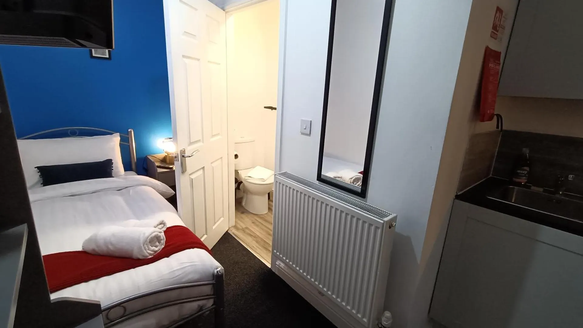 Comforatable Modern Studios Nottingham Guest house