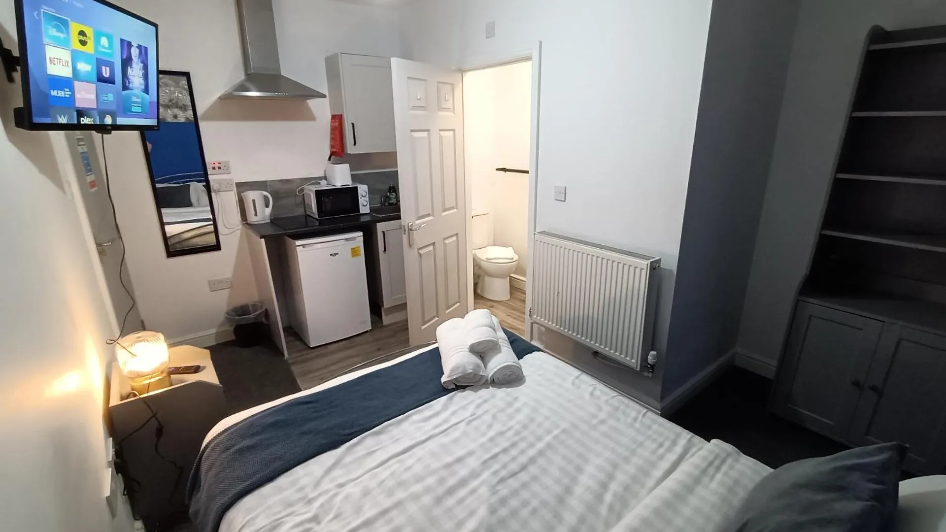 Comforatable Modern Studios Nottingham